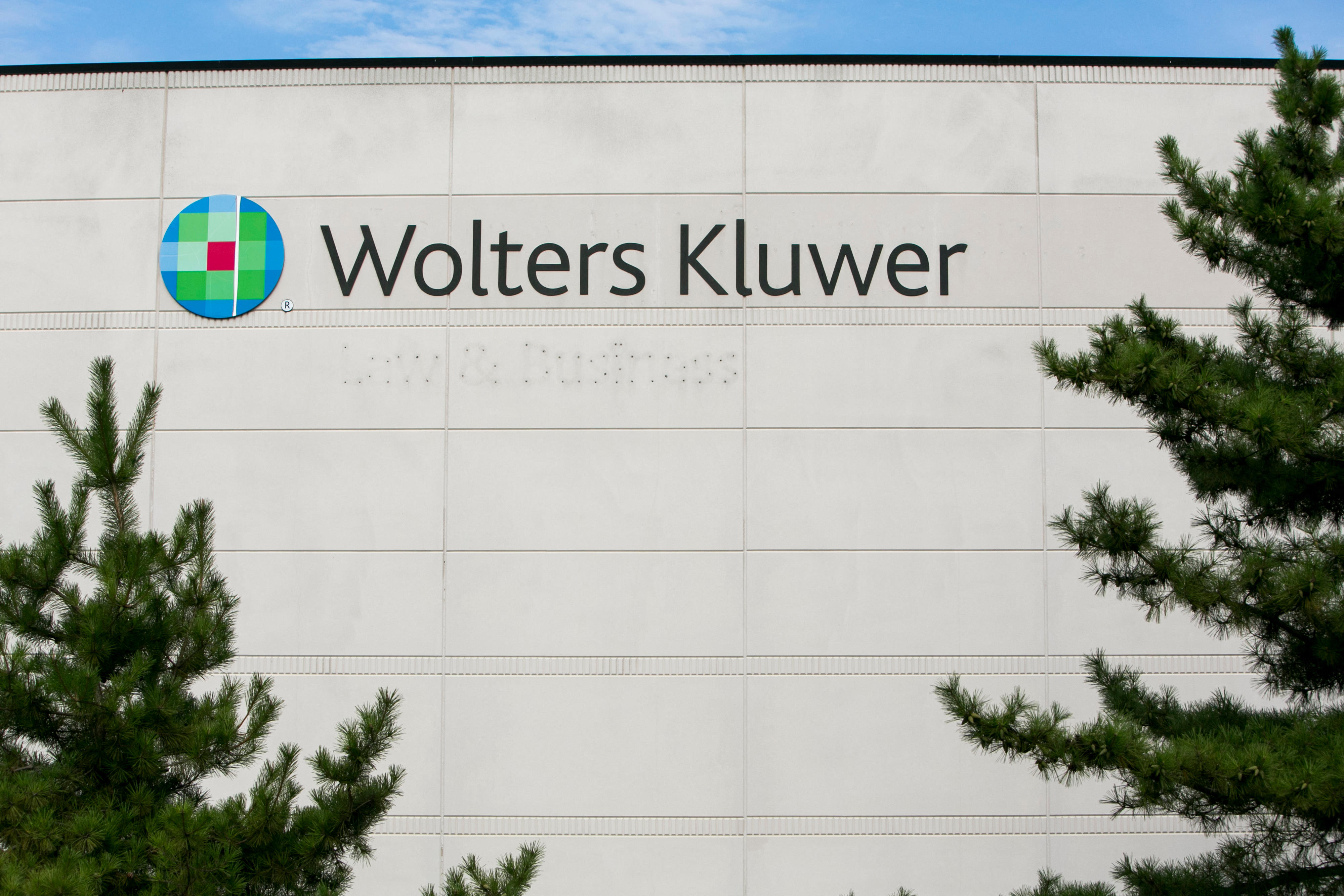 Wolters Kluwer Aktienanalyse Update: KI-Angst, KGV 10 — 63 % unter dem Hoch